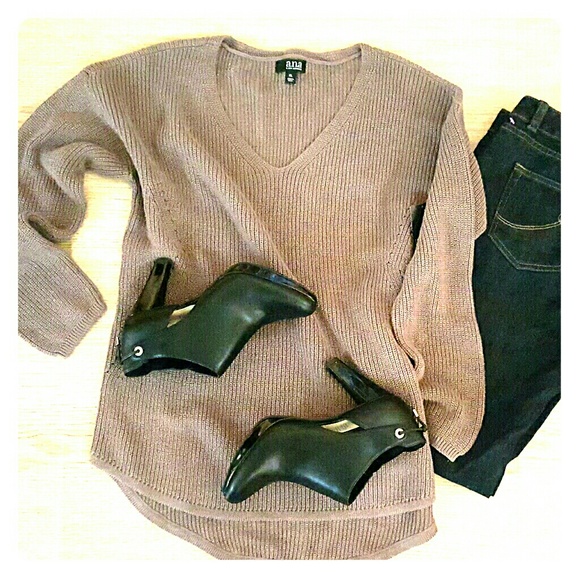 A.N.A Long Sleeve Sweather size Xl - Picture 1 of 6